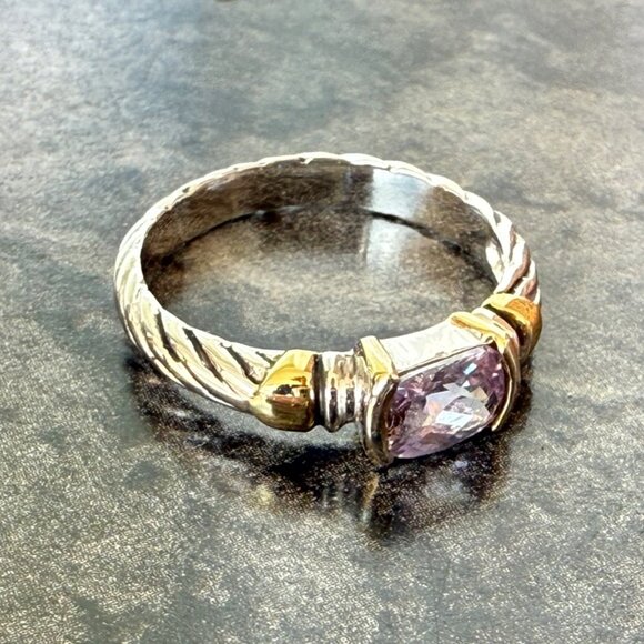 Lavender CZ Cable Band Ring Size 8 10K Gold Estate Jewelry Timeless Style - Picture 12 of 14